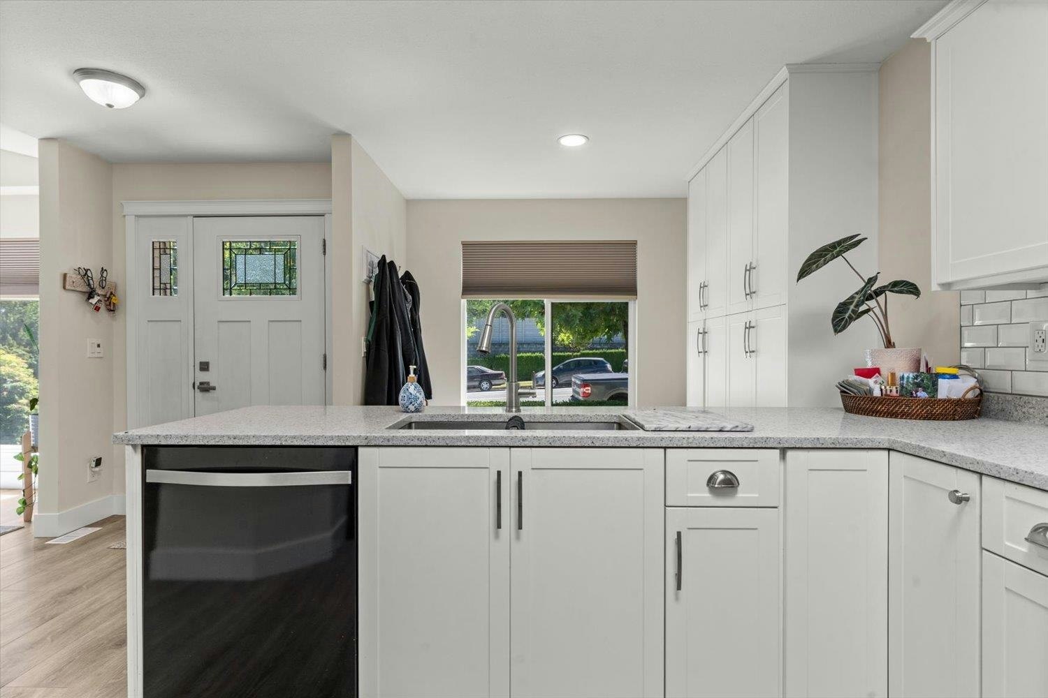 34251 King Road, Abbotsford, BC, V2S 7N2 - 9