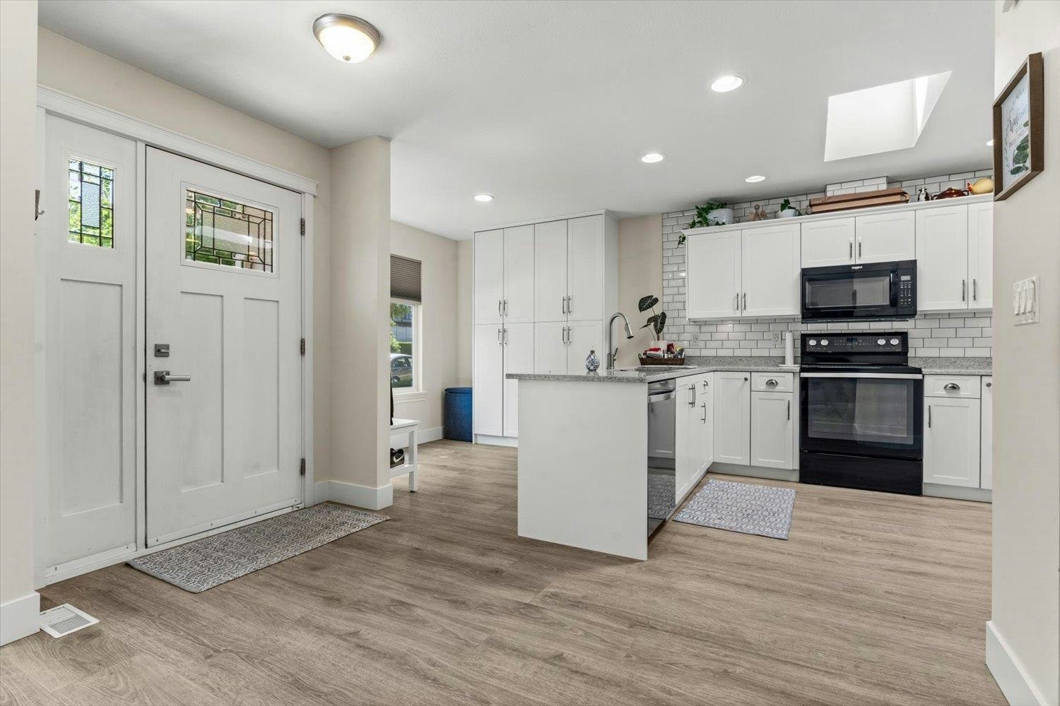 34251 King Road, Abbotsford, BC, V2S 7N2 - 5