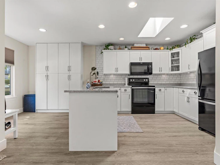 34251 King Road, Abbotsford, BC, V2S 7N2 - 6
