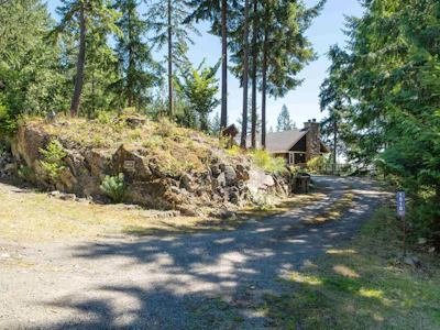 1010 Cowan Point Drive - 2