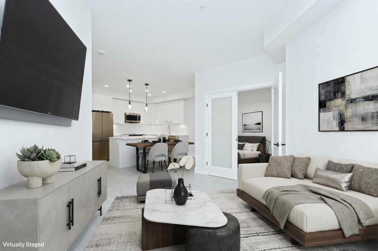422-13458 95 Avenue, Surrey, BC, V3V 0H1