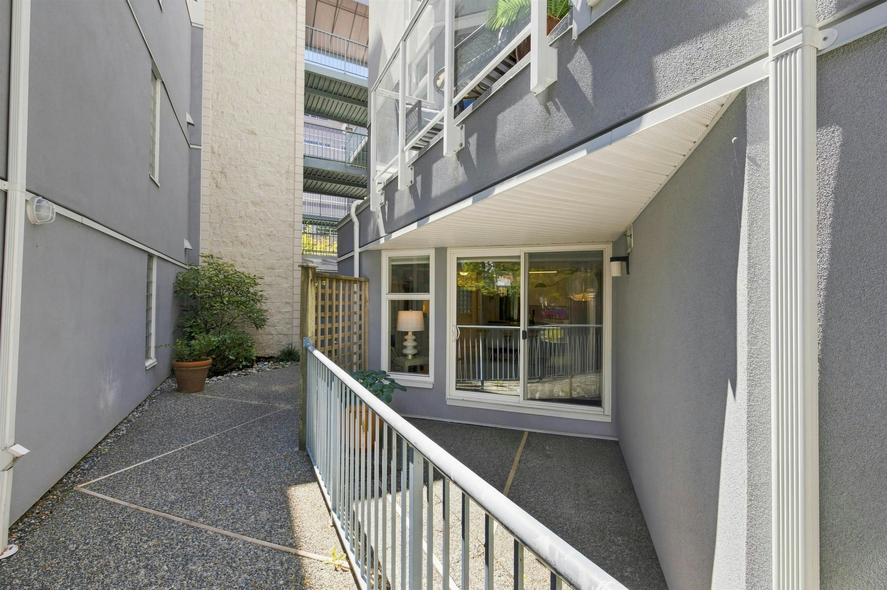 108-2020 W 8th Avenue, Vancouver, BC, V6J 1W5 - 33