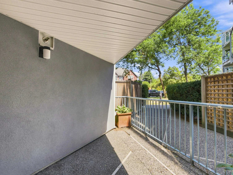108-2020 W 8th Avenue, Vancouver, BC, V6J 1W5 - 2