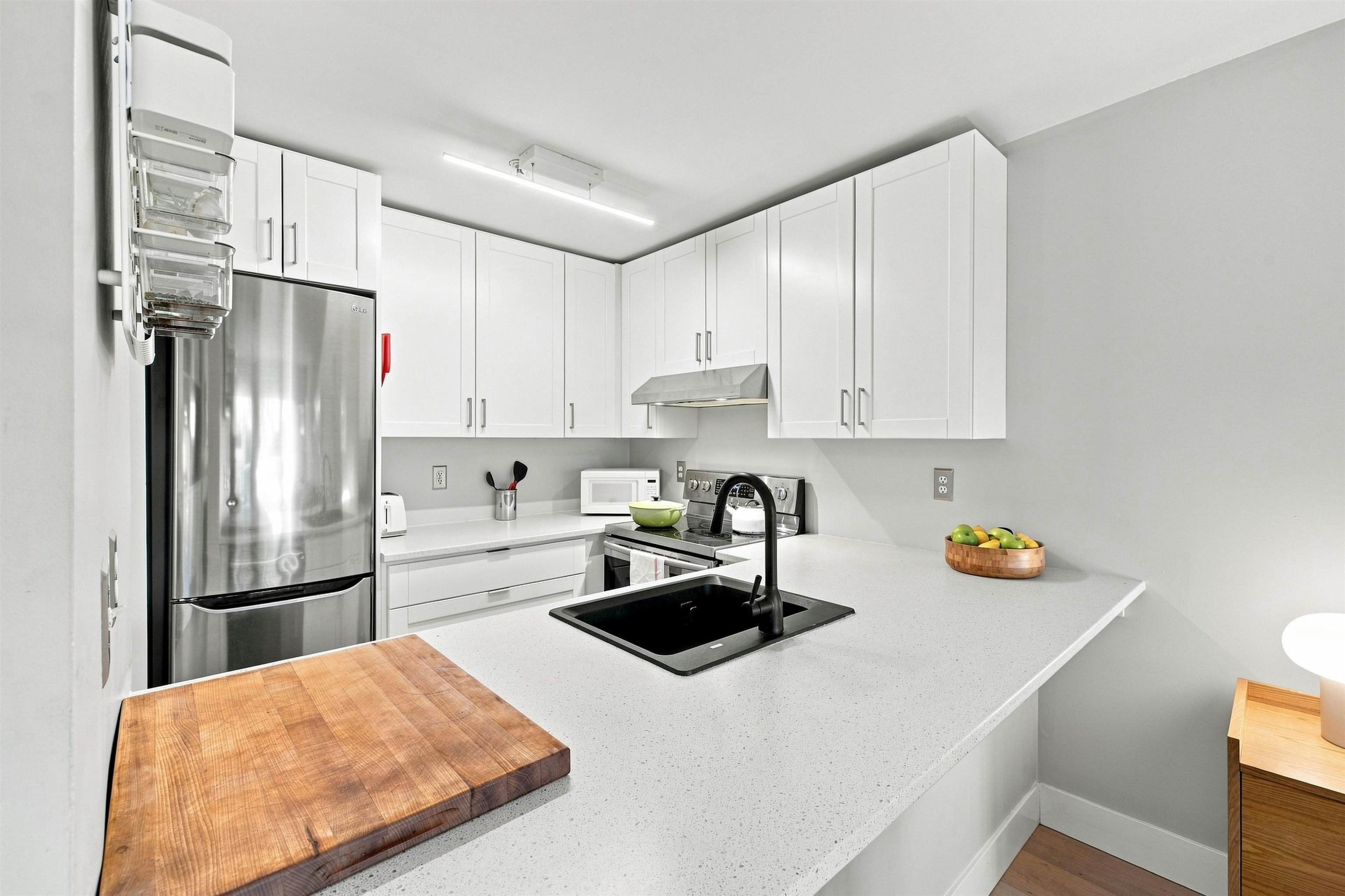 108-2020 W 8th Avenue, Vancouver, BC, V6J 1W5 - 12