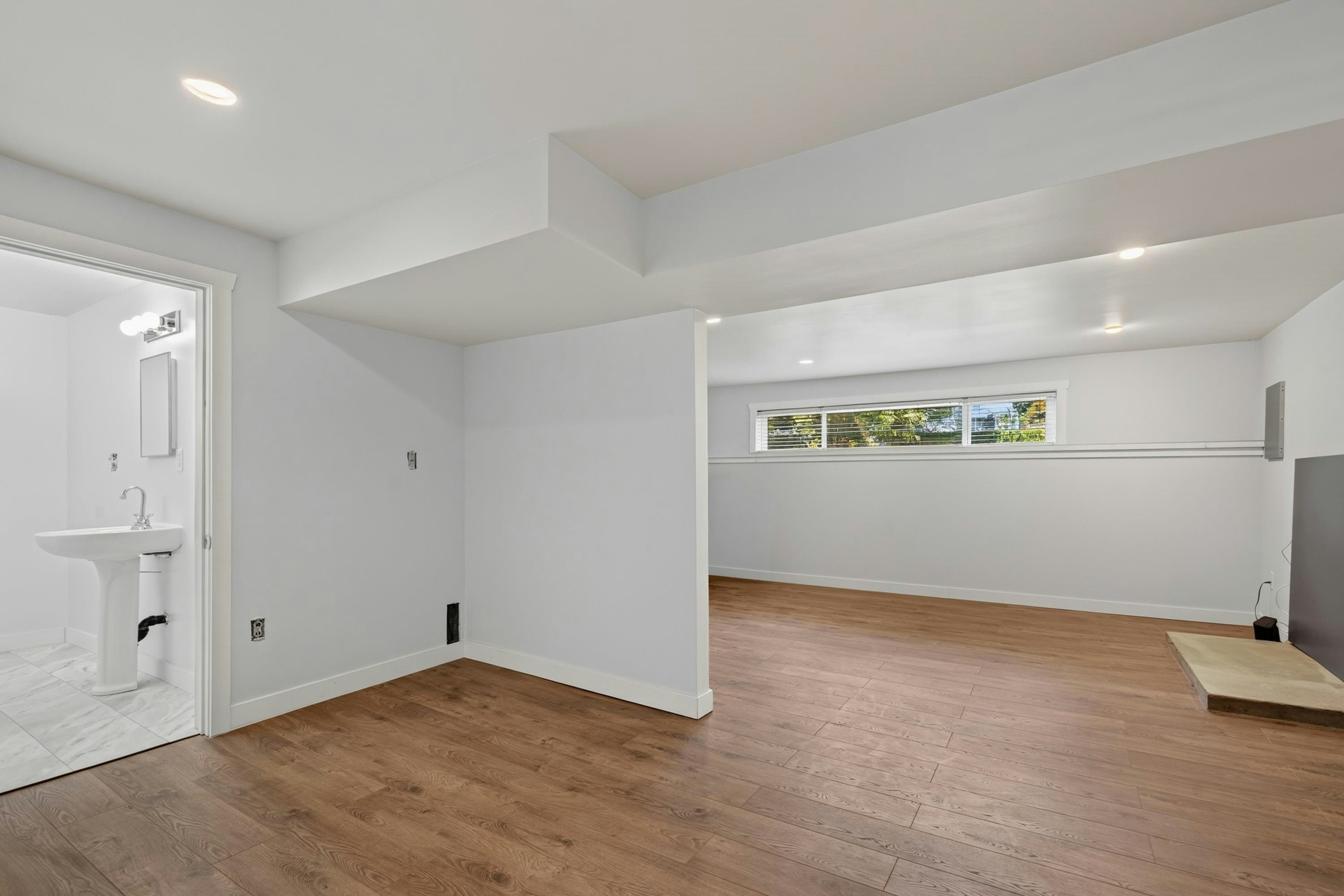517 Ailsa Avenue, Port Moody, BC, V3H 1A5 - 23