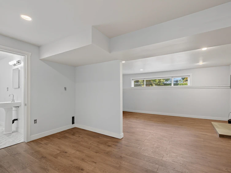 517 Ailsa Avenue, Port Moody, BC, V3H 1A5 - 23