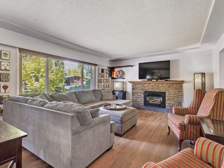 517 Ailsa Avenue, Port Moody, BC, V3H 1A5 - 7