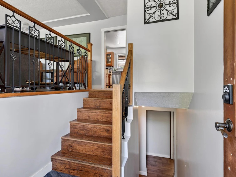517 Ailsa Avenue, Port Moody, BC, V3H 1A5 - 4