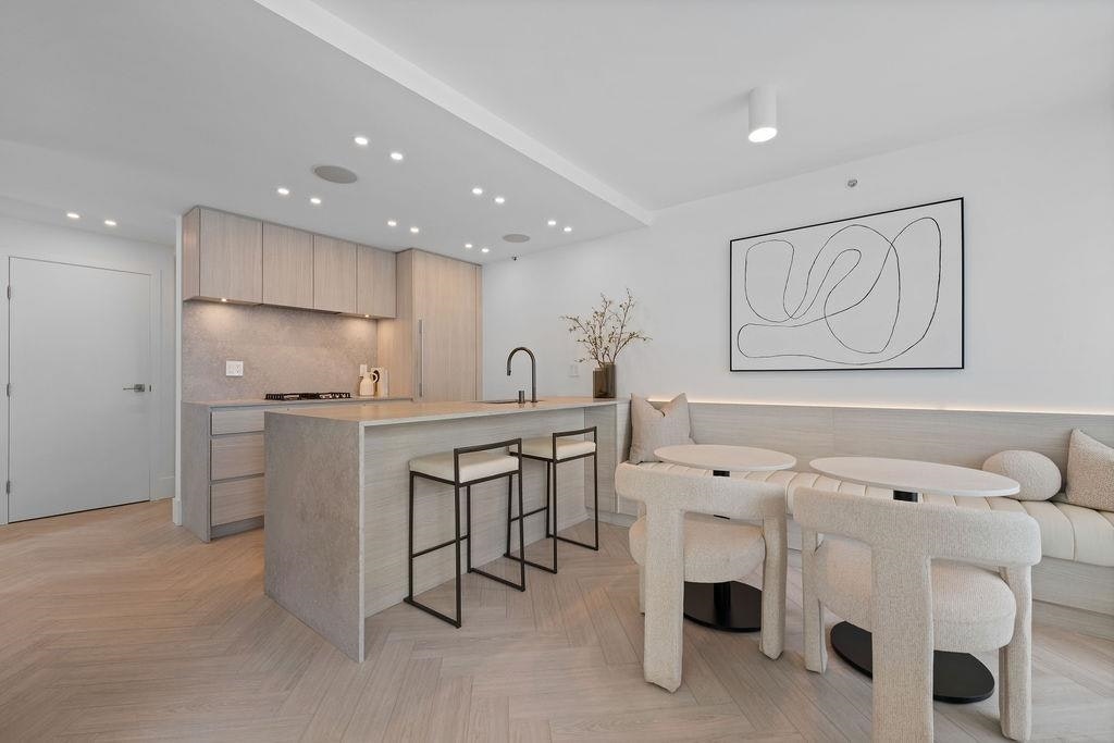2206-1438 Richards Street, Vancouver, BC, V6Z 3B8