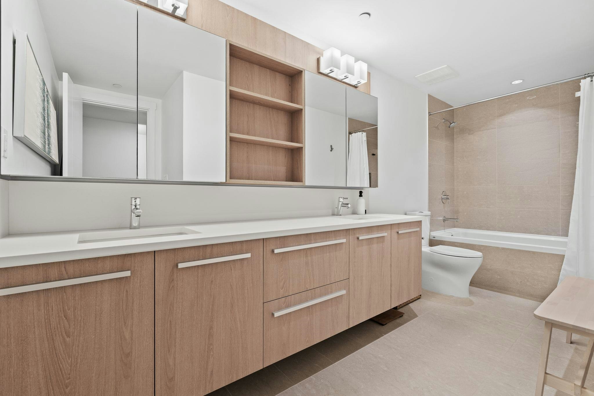 2781 Library Lane, North Vancouver, BC, V7J 0C6 - 27