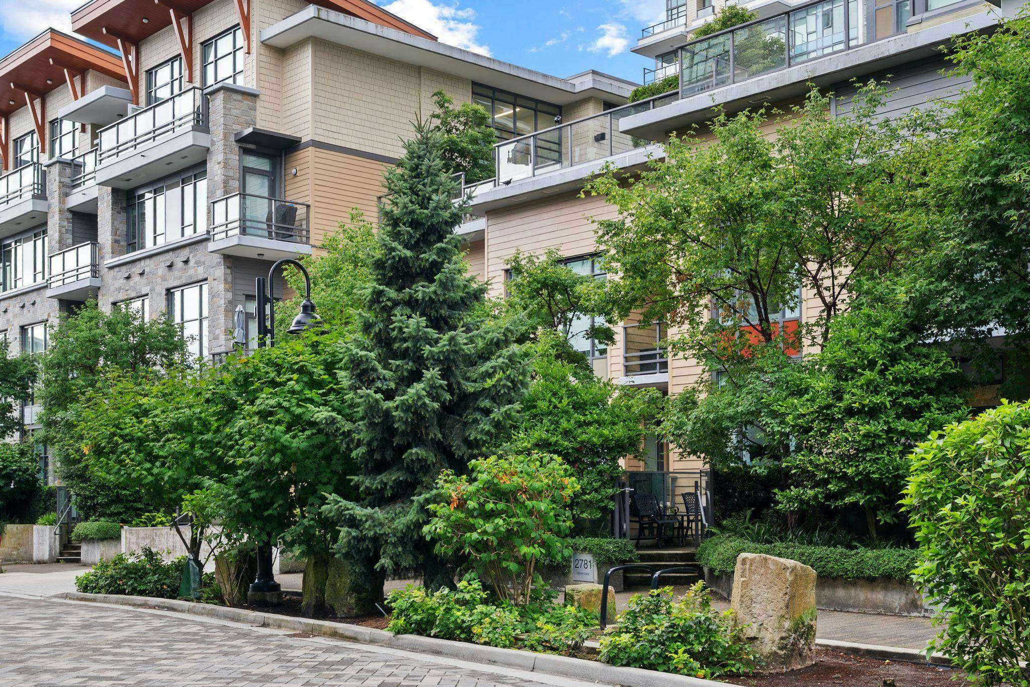 2781 Library Lane, North Vancouver, BC, V7J 0C6 - 31