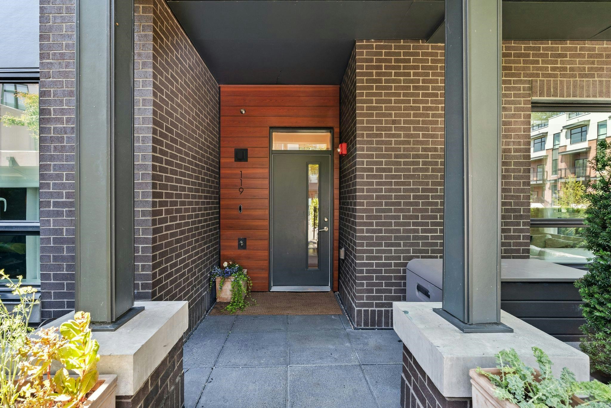 119-2035 Glenaire Drive - 3