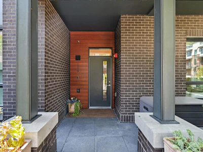 119-2035 Glenaire Drive - 3