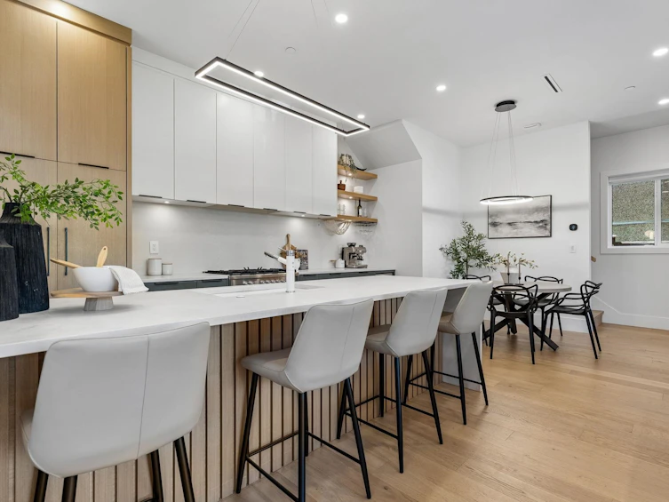 1234 E 19th Avenue, Vancouver, BC, V5V 1L3 - 9