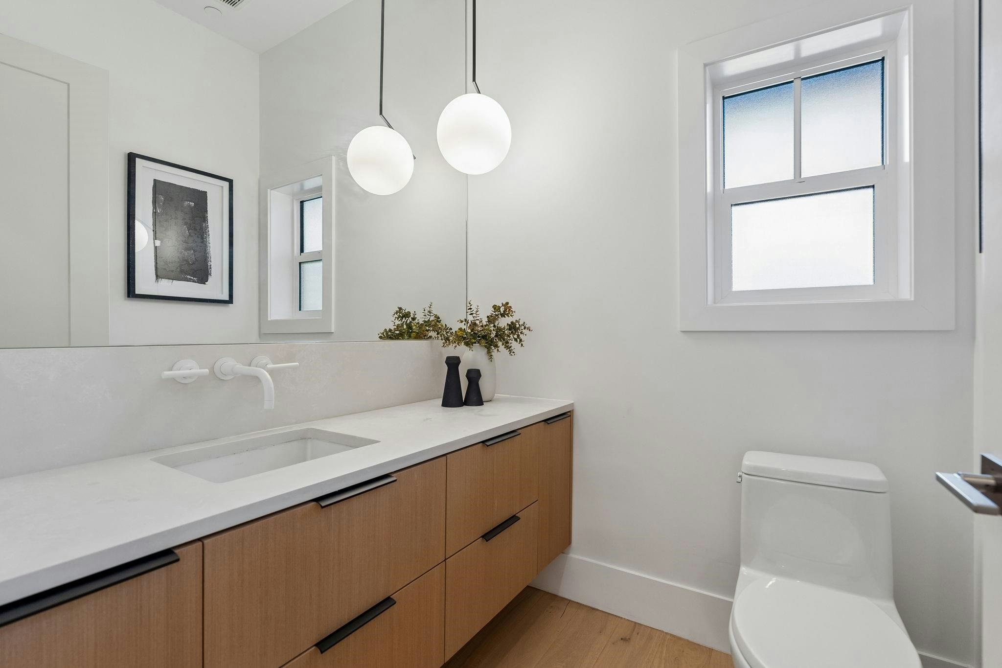 1234 E 19th Avenue, Vancouver, BC, V5V 1L3 - 19