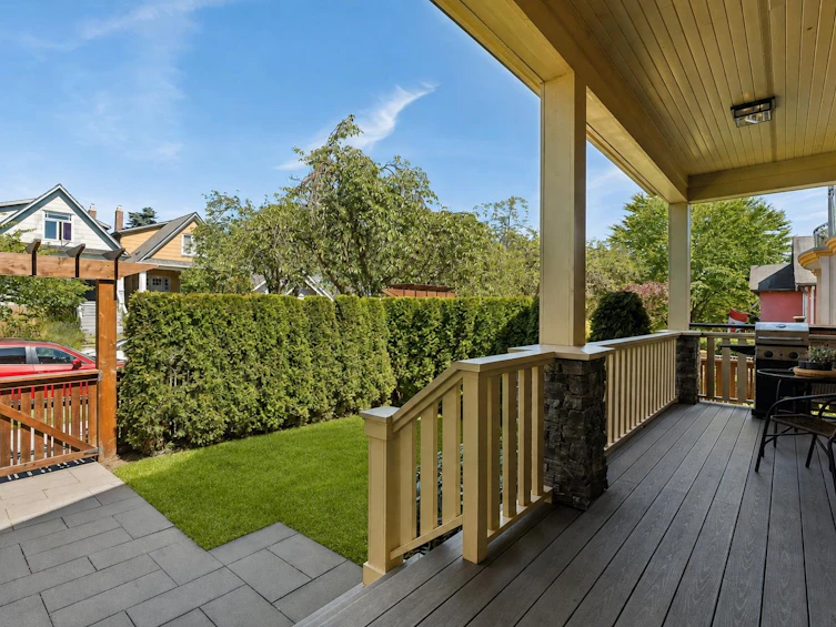 1234 E 19th Avenue, Vancouver, BC, V5V 1L3 - 21