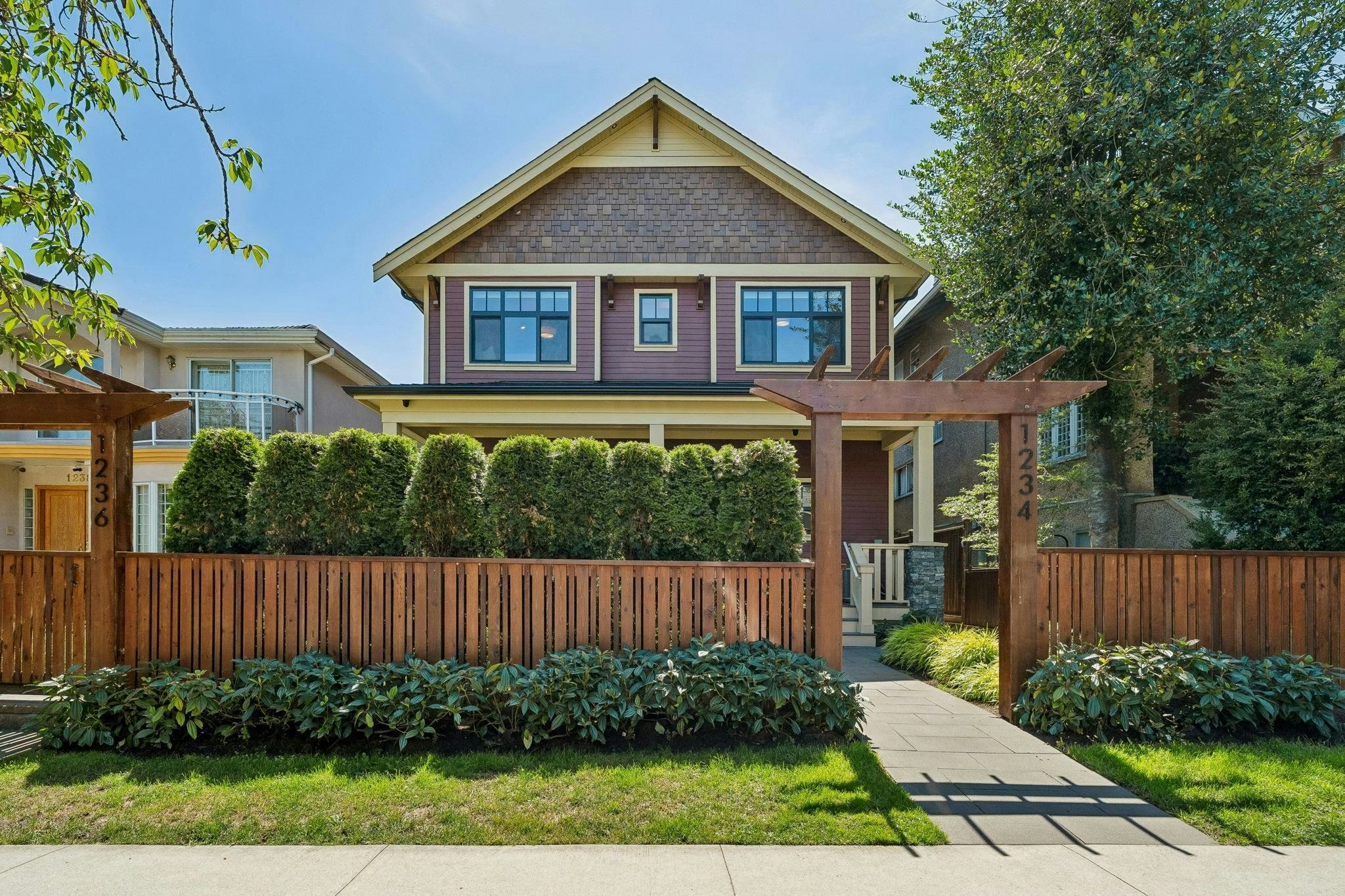 1234 E 19th Avenue, Vancouver, BC, V5V 1L3 - 23
