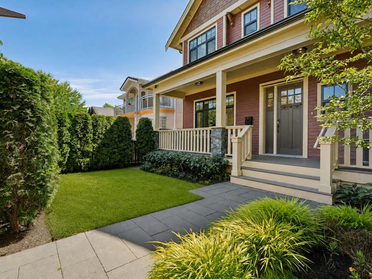 1234 E 19th Avenue, Vancouver, BC, V5V 1L3 - 22