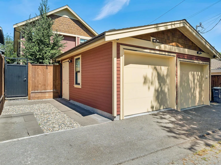 1234 E 19th Avenue, Vancouver, BC, V5V 1L3 - 20