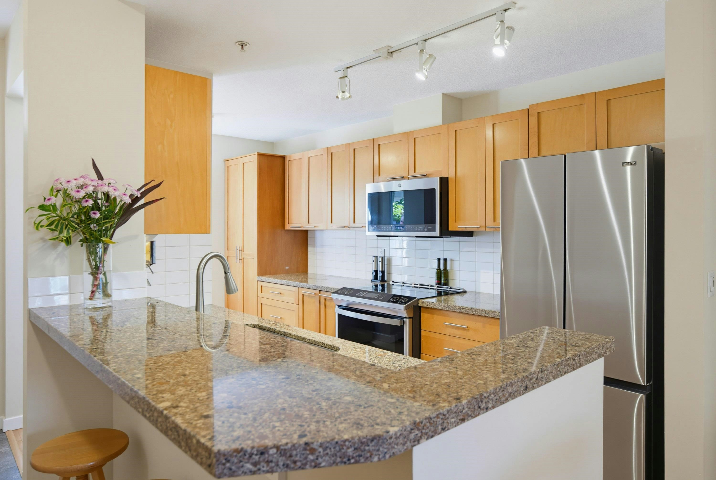 202-4238 Albert Street, Burnaby, BC, V5C 6T1 - 13