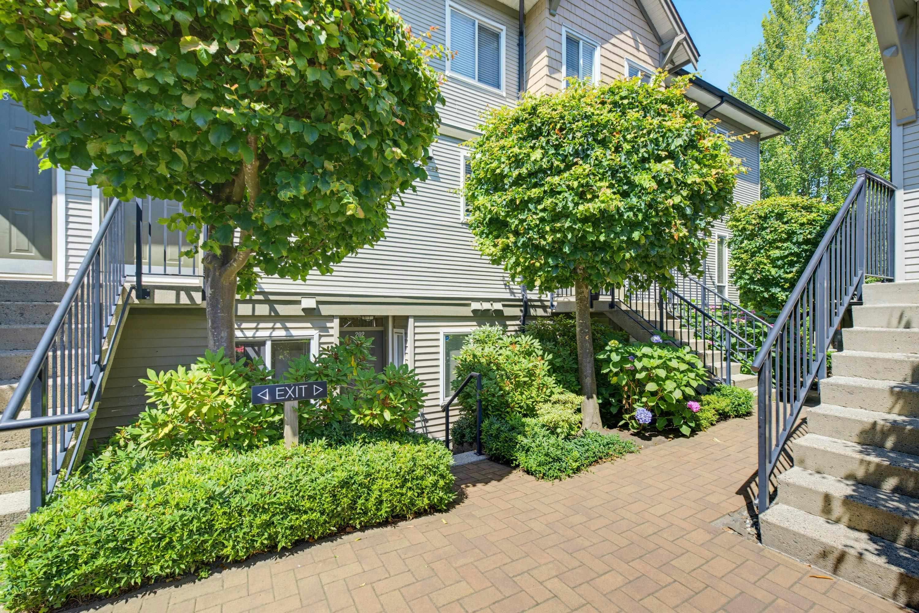 202-4238 Albert Street - 2