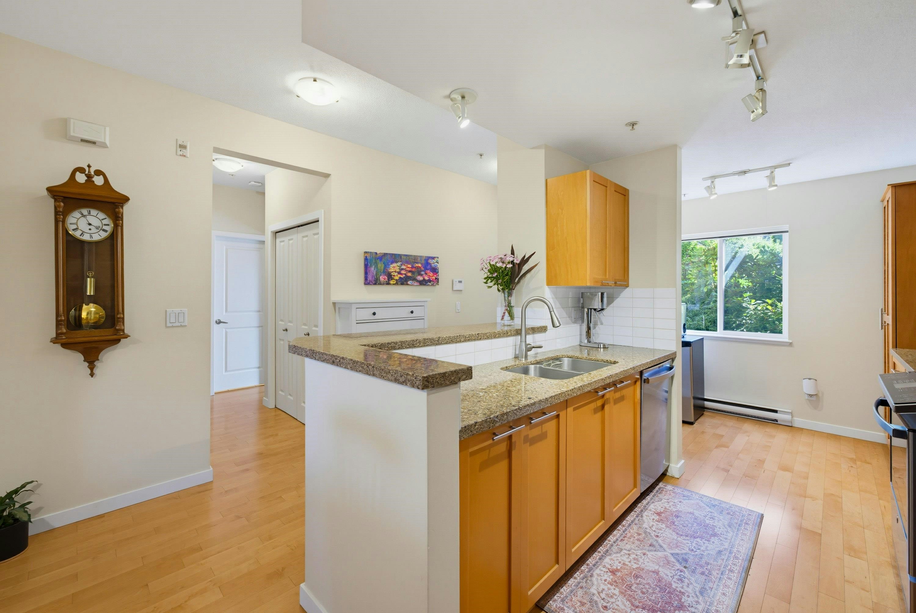 202-4238 Albert Street, Burnaby, BC, V5C 6T1 - 15