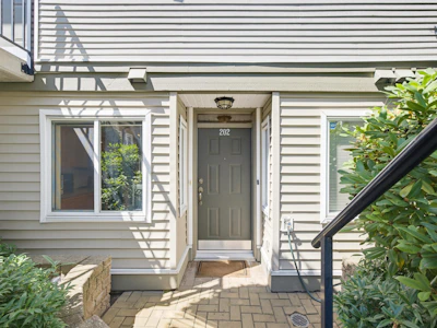 202-4238 Albert Street - 4