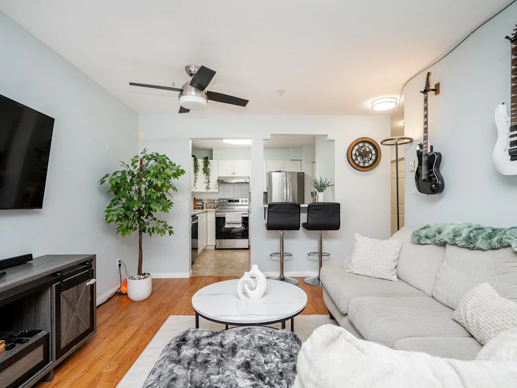 212-12733 72 Avenue, Surrey, BC, V3W 2M7 - 11