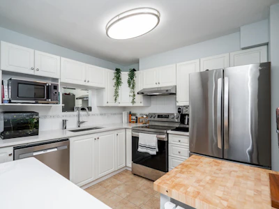 212-12733 72 Avenue - 2