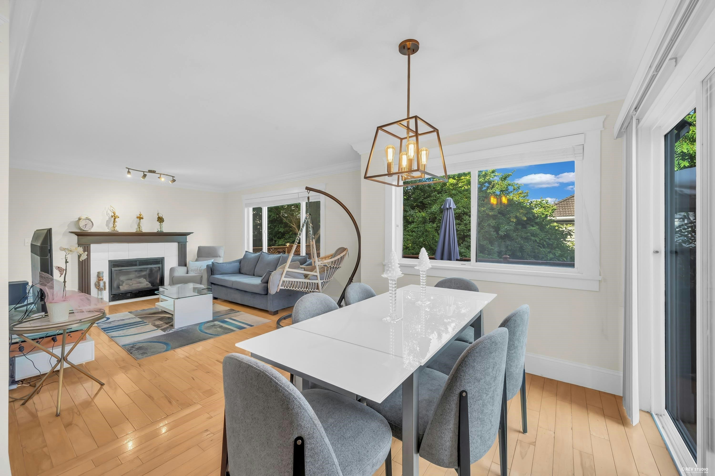 1591 Alpine Lane, Coquitlam, BC, V3E 3A6 - 14