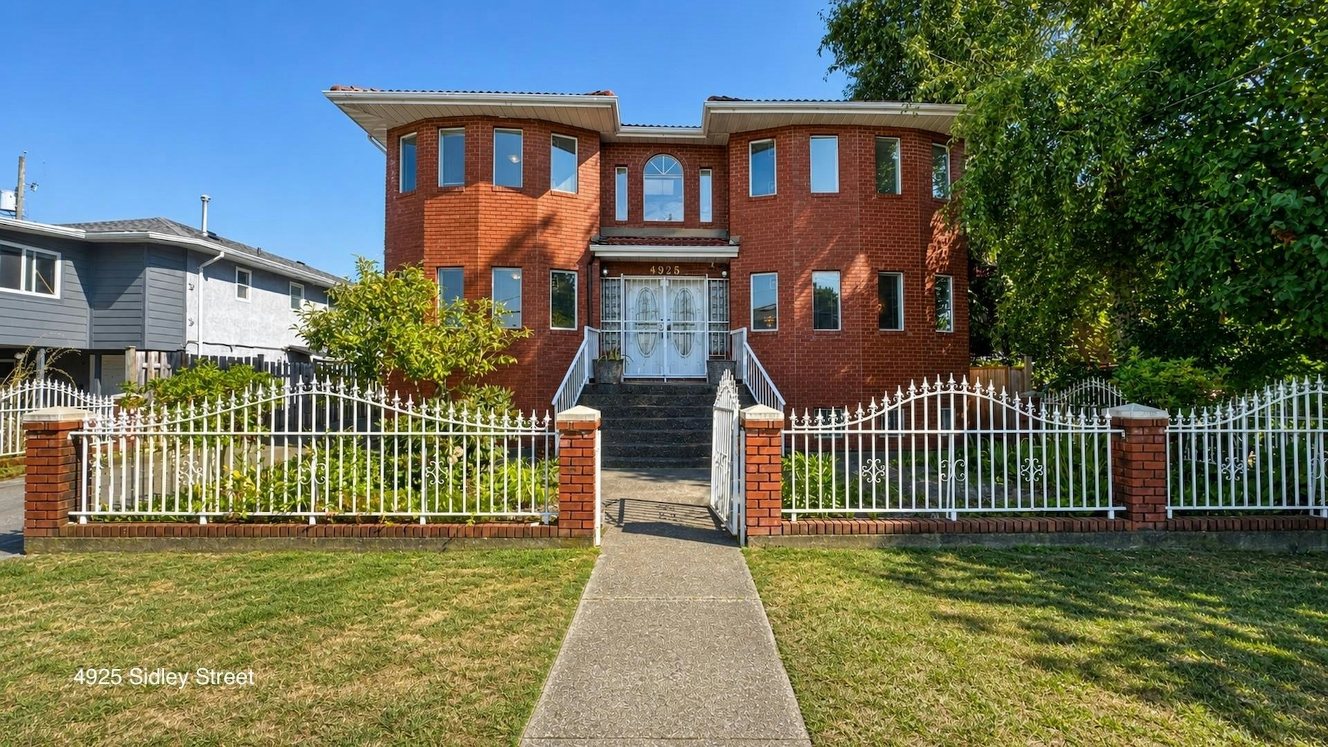 4925 Sidley Street, Burnaby, BC, V5J 1T6