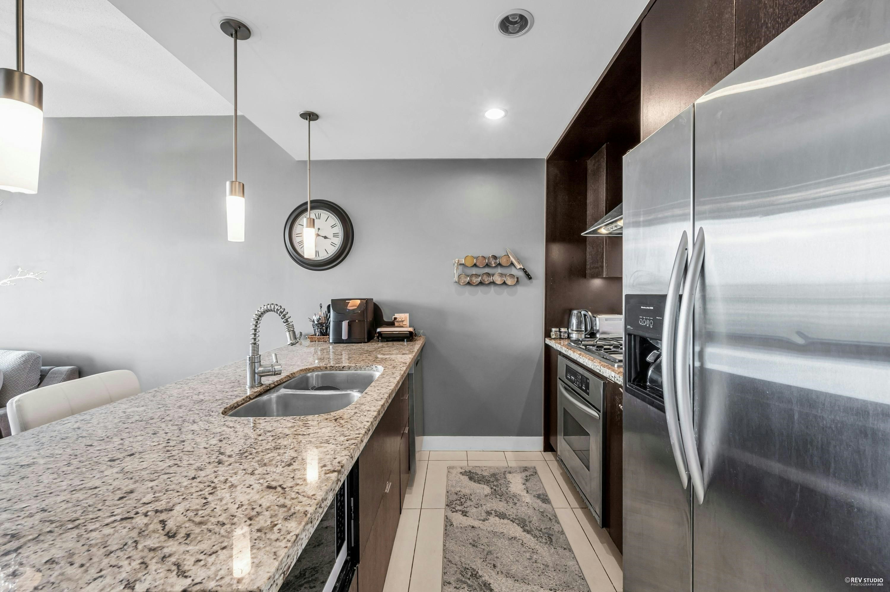 1606-7088 18th Avenue - 5