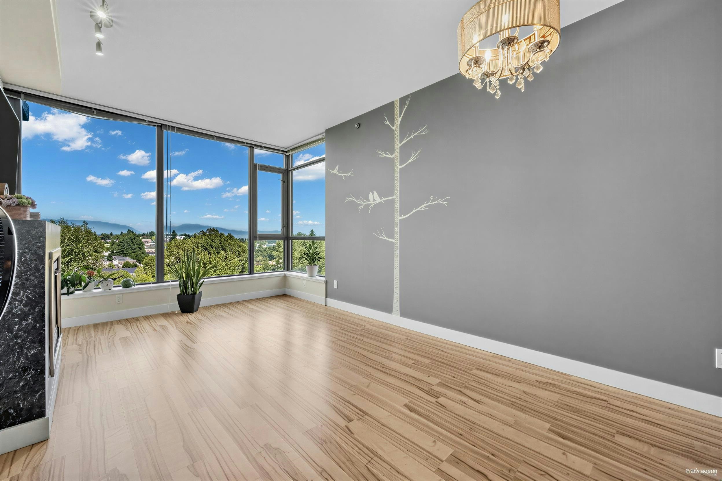 1606-7088 18th Avenue, Burnaby, BC, V3N 0A2