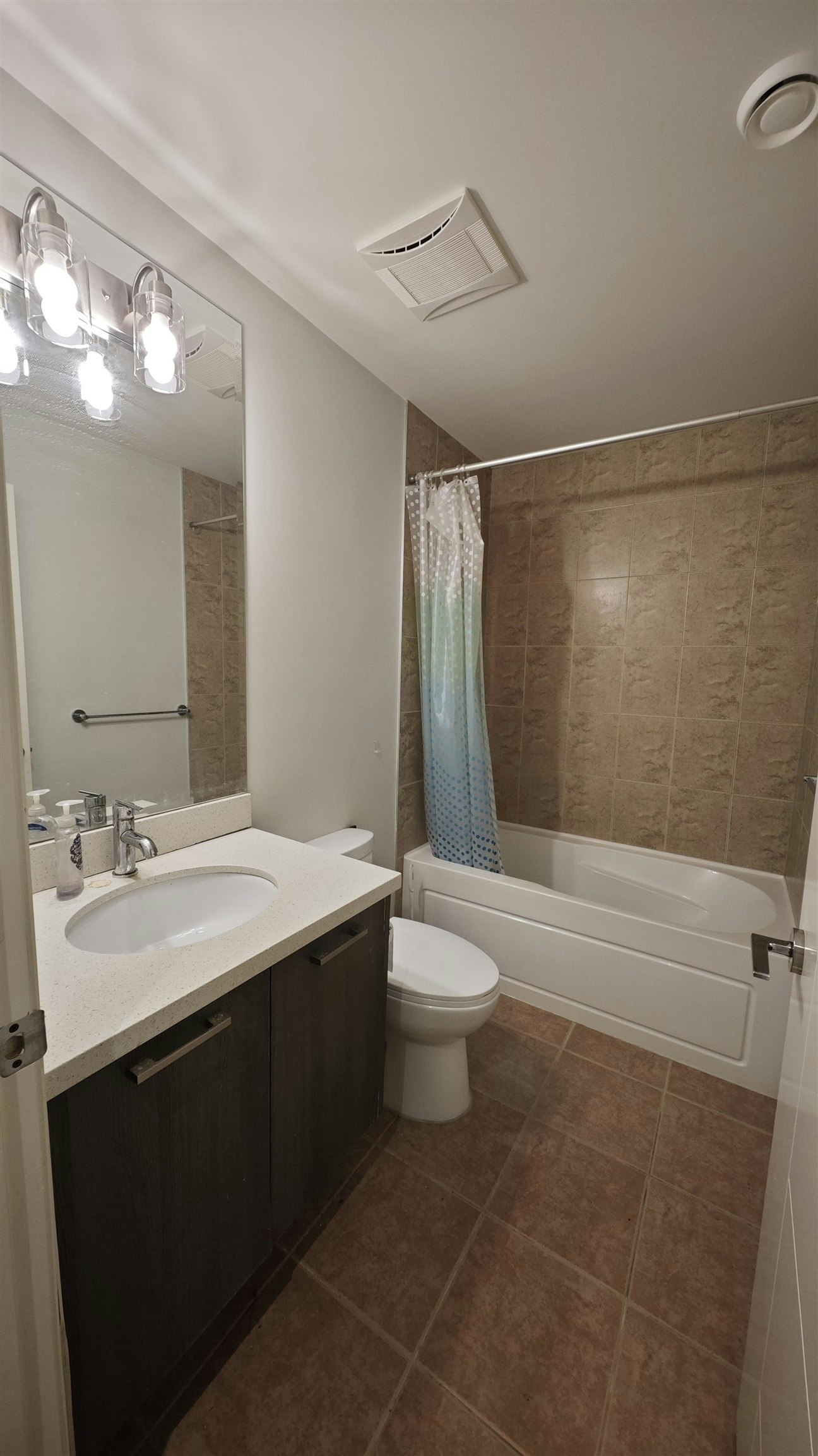 B2-5865 Gilpin St 5865 Gilpin St, Burnaby, BC, V5G 2J1 - 6