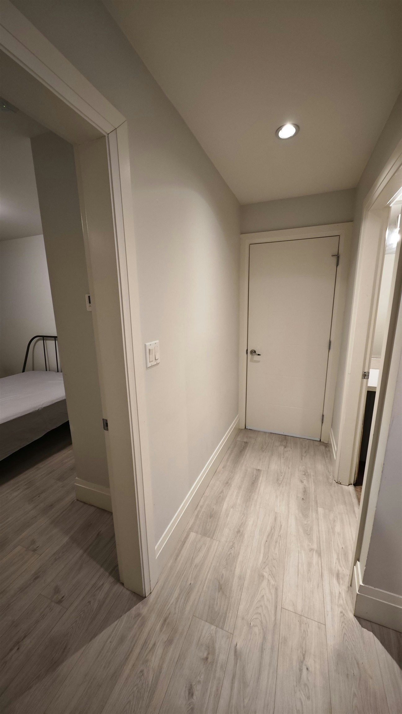 B2-5865 Gilpin St 5865 Gilpin St, Burnaby, BC, V5G 2J1 - 3