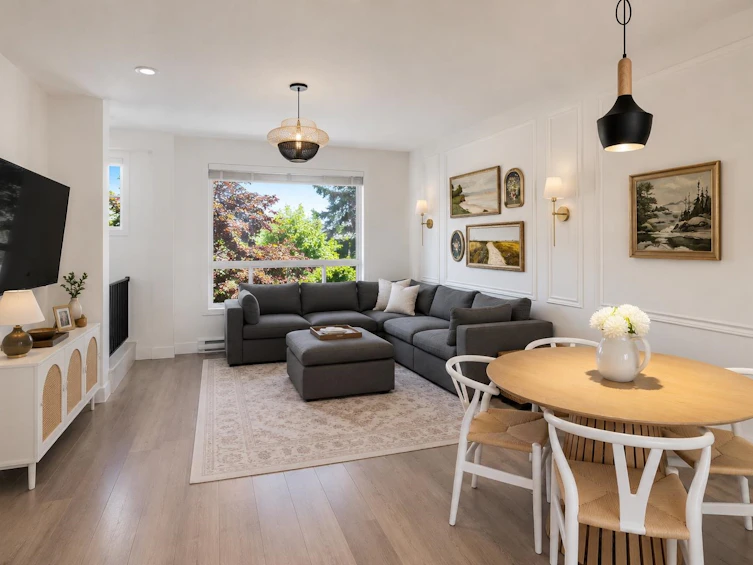 22-16760 25 Avenue, Surrey, BC, V3Z 0W4