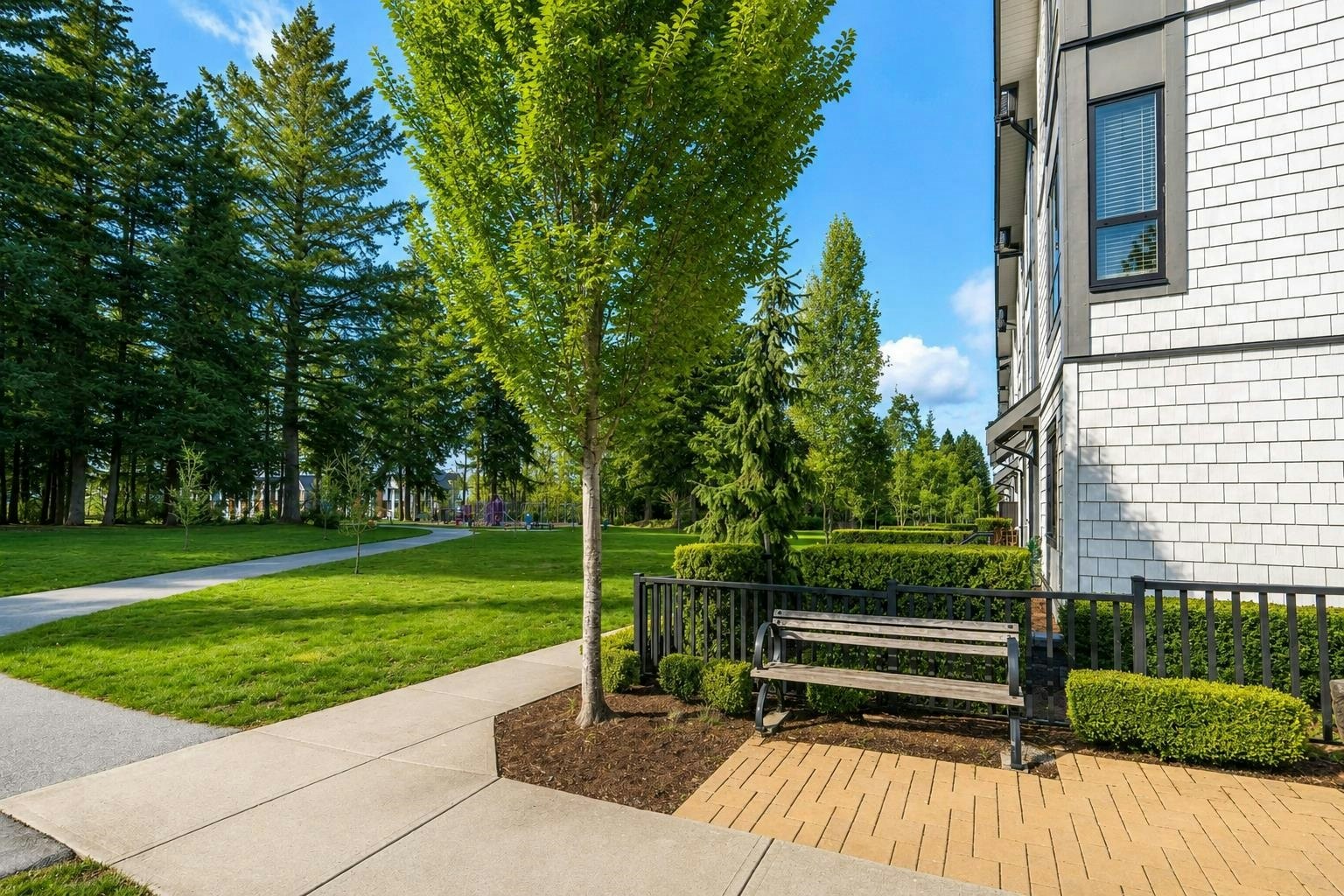 22-16760 25 Avenue, Surrey, BC, V3Z 0W4 - 23