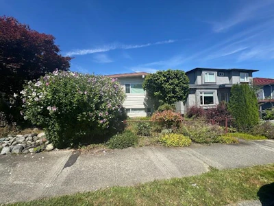 2935 Adanac Street - 4