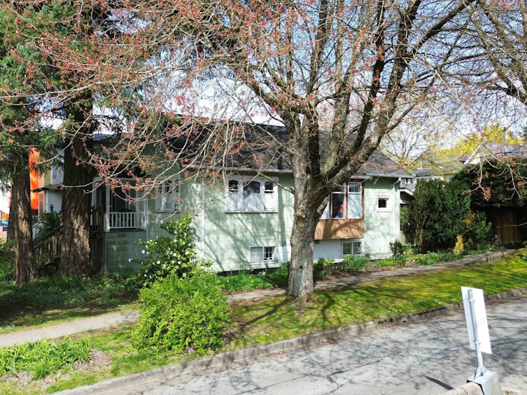 4496 Ontario Street, Vancouver, BC, V5V 3H1 - 2