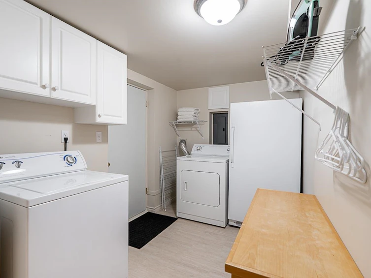 1033 Cypress Street, Surrey, BC, V4B 4H1 - 24