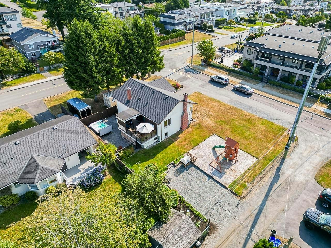 1033 Cypress Street, Surrey, BC, V4B 4H1 - 34