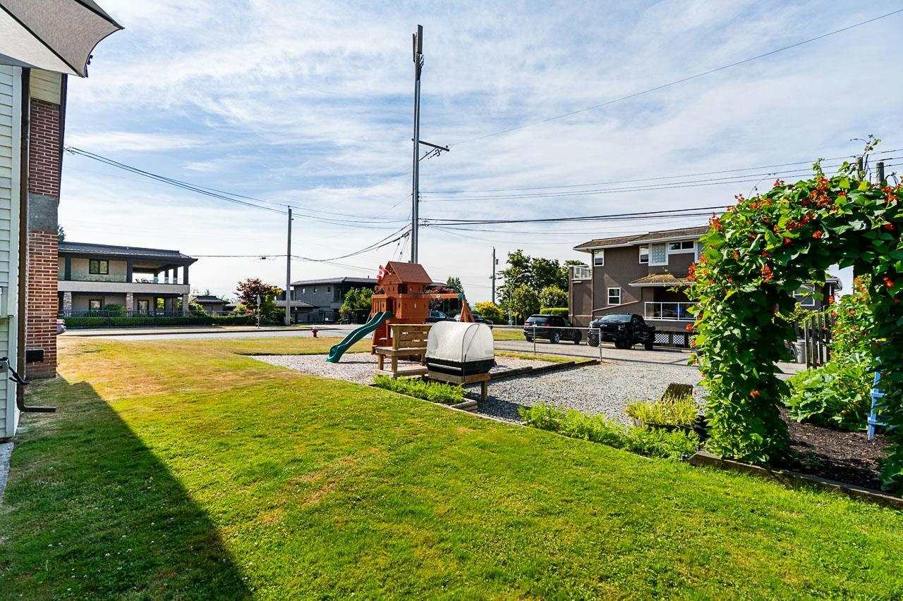 1033 Cypress Street, Surrey, BC, V4B 4H1 - 29