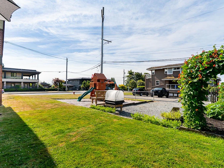 1033 Cypress Street, Surrey, BC, V4B 4H1 - 29