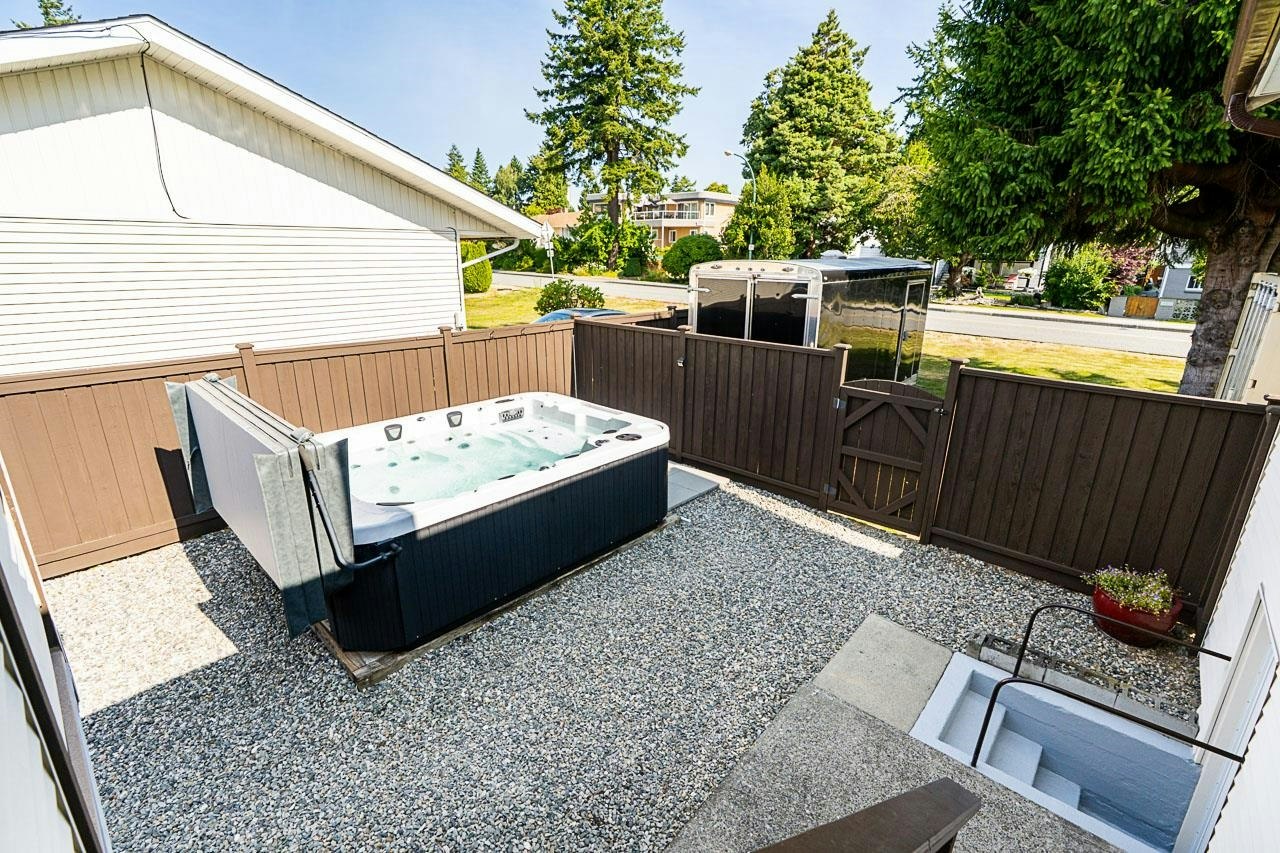 1033 Cypress Street, Surrey, BC, V4B 4H1 - 27