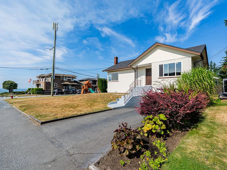 1033 Cypress Street, Surrey, BC, V4B 4H1 - 4