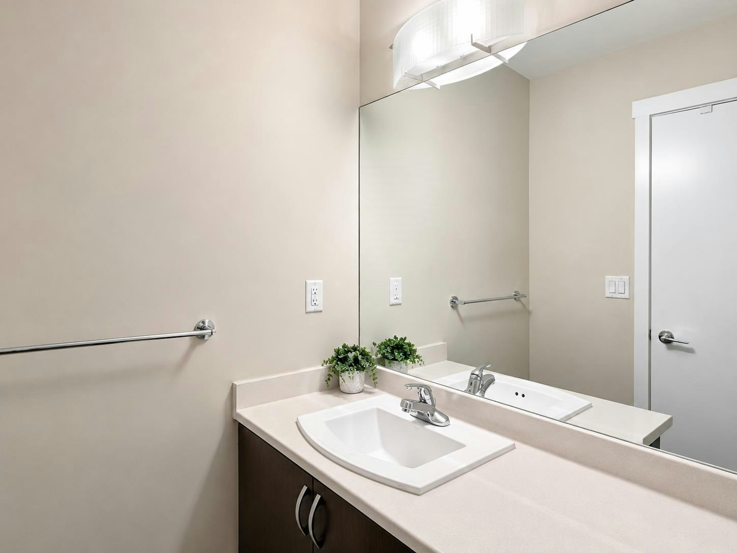 425-13789 107a Avenue, Surrey, BC, V3T 0B8 - 11