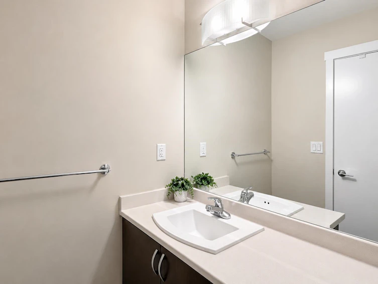 425-13789 107a Avenue, Surrey, BC, V3T 0B8 - 11