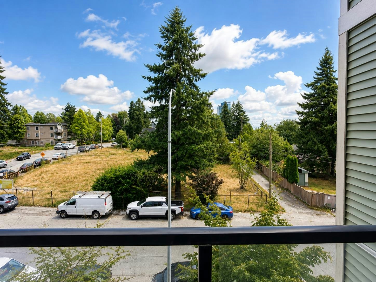 425-13789 107a Avenue - 5