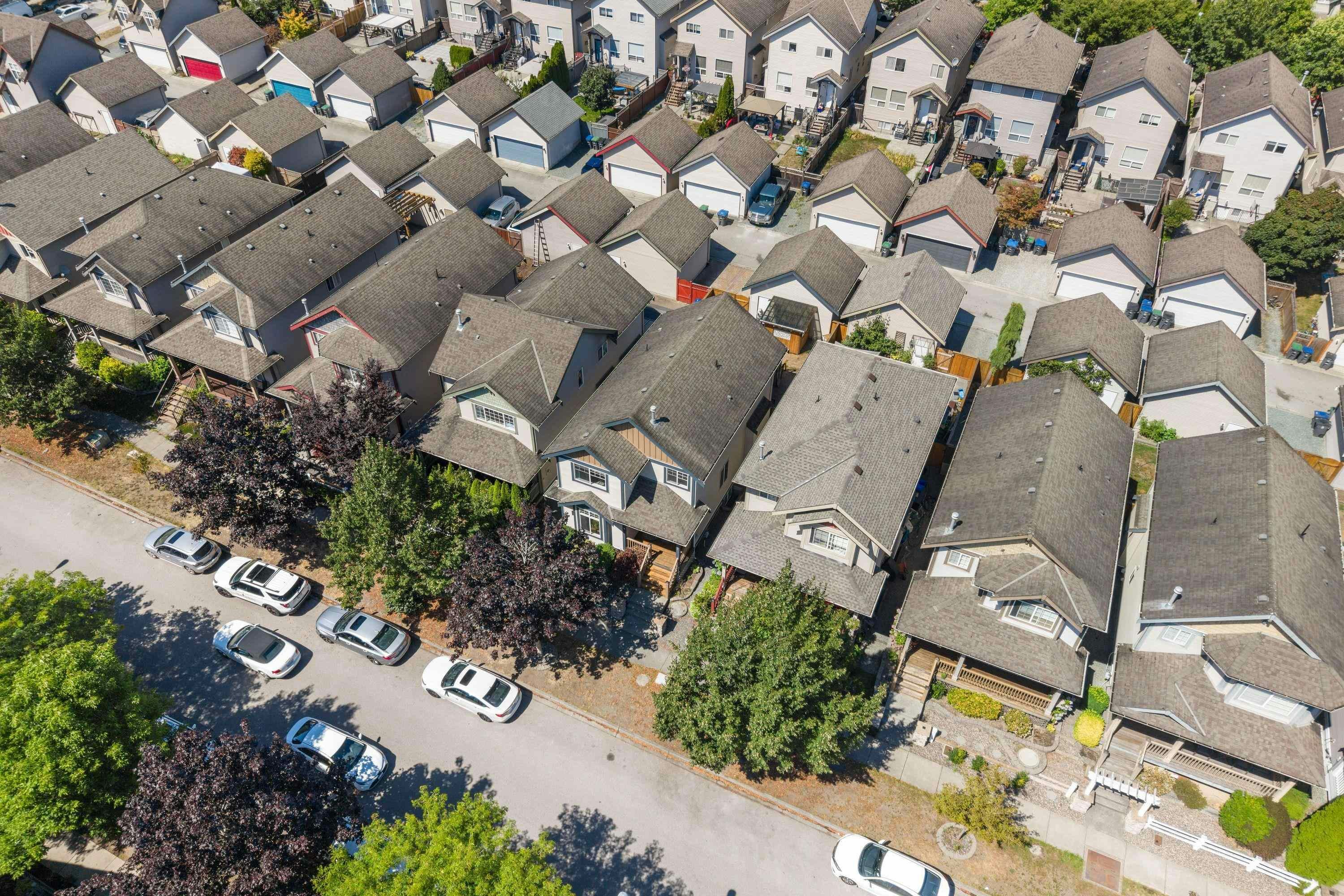 19455 66 Avenue, Surrey, BC, V4N 0C3 - 33