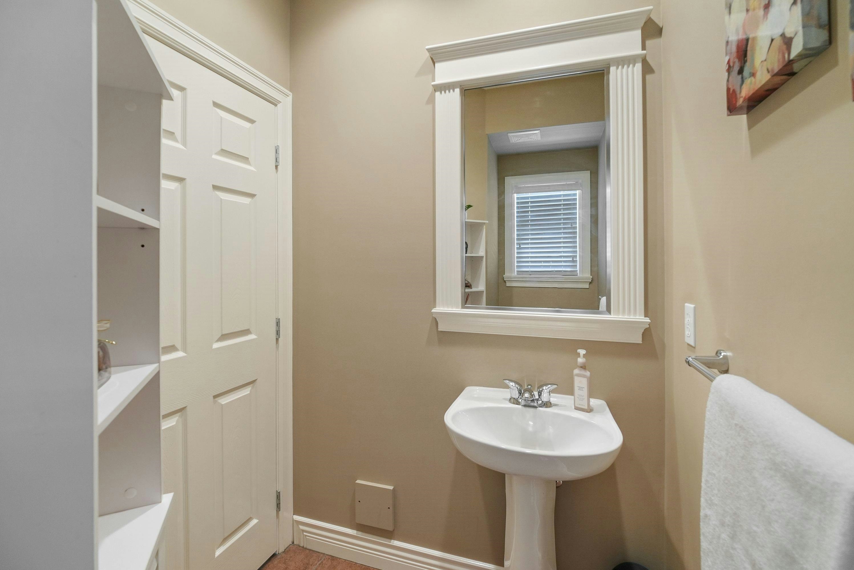 19455 66 Avenue, Surrey, BC, V4N 0C3 - 14